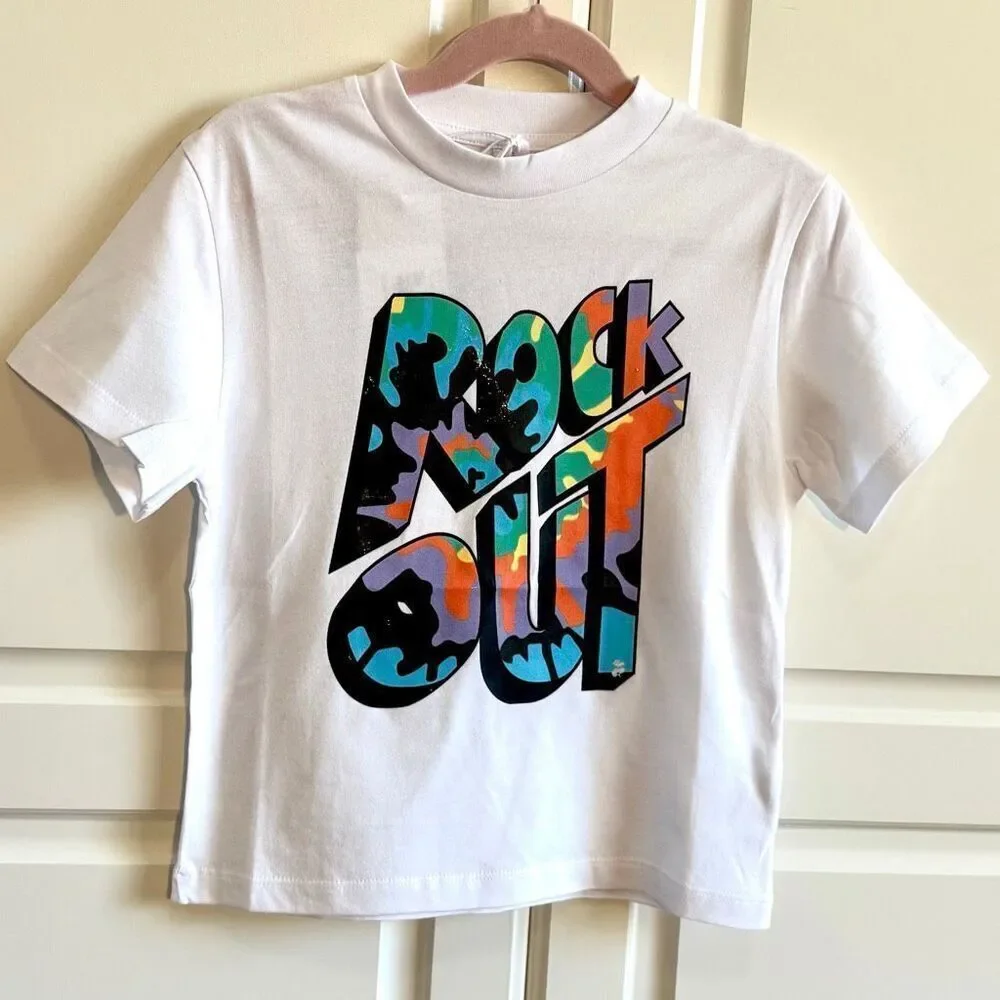 NWT Stella McCartney Kids White Organic Rock Out T-Shirt. Size 4